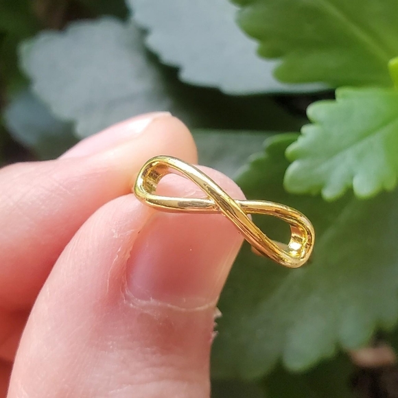 NWOT Gold Infinity Toe Ring - Picture 1 of 5